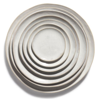 Serax La Mère plate S diam. 18 cm. - Buy now on ShopDecor - Discover the best products by SERAX design