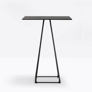 Pedrali Lunar 5444 table with black solid laminate top 70x70 cm. Buy now on Shopdecor